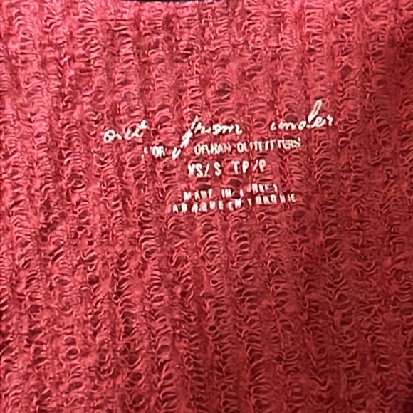 Pink Ribbed Button-Front Crop Top - Picture 3 of 3